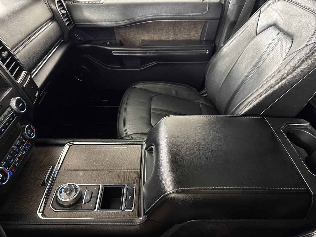 Used 2020 Ford Expedition Limited RWD image 23