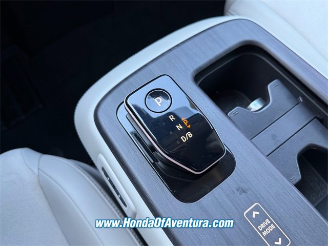 Used 2023 Nissan Ariya FWD image 24