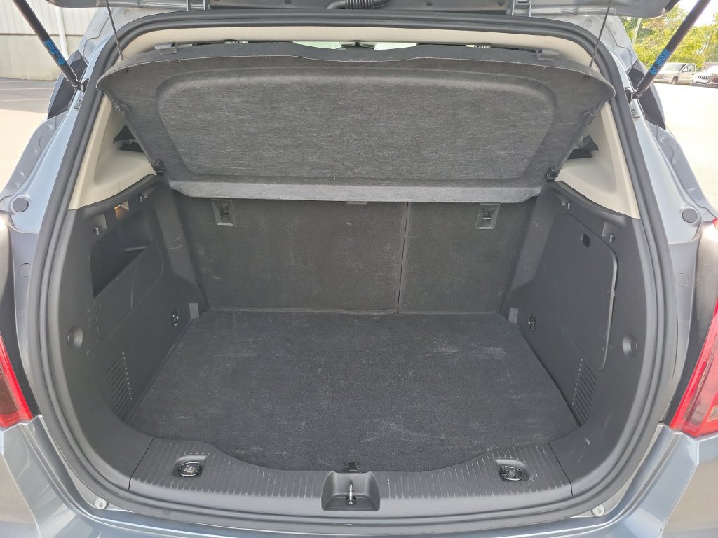 Used 2019 Buick Encore Sport Touring AWD/4WD image 9