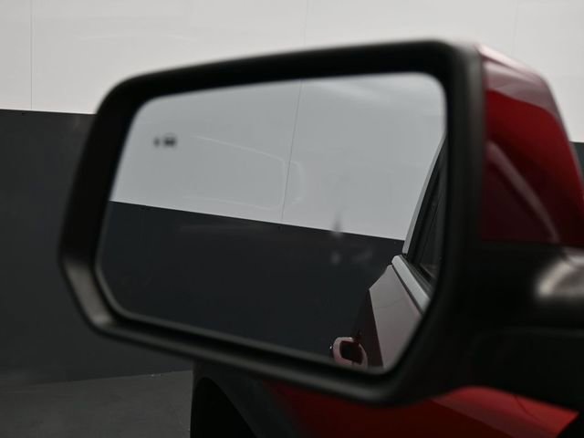 Used 2021 GMC Acadia SLE w/ Driver Convenience Package FWD image 9
