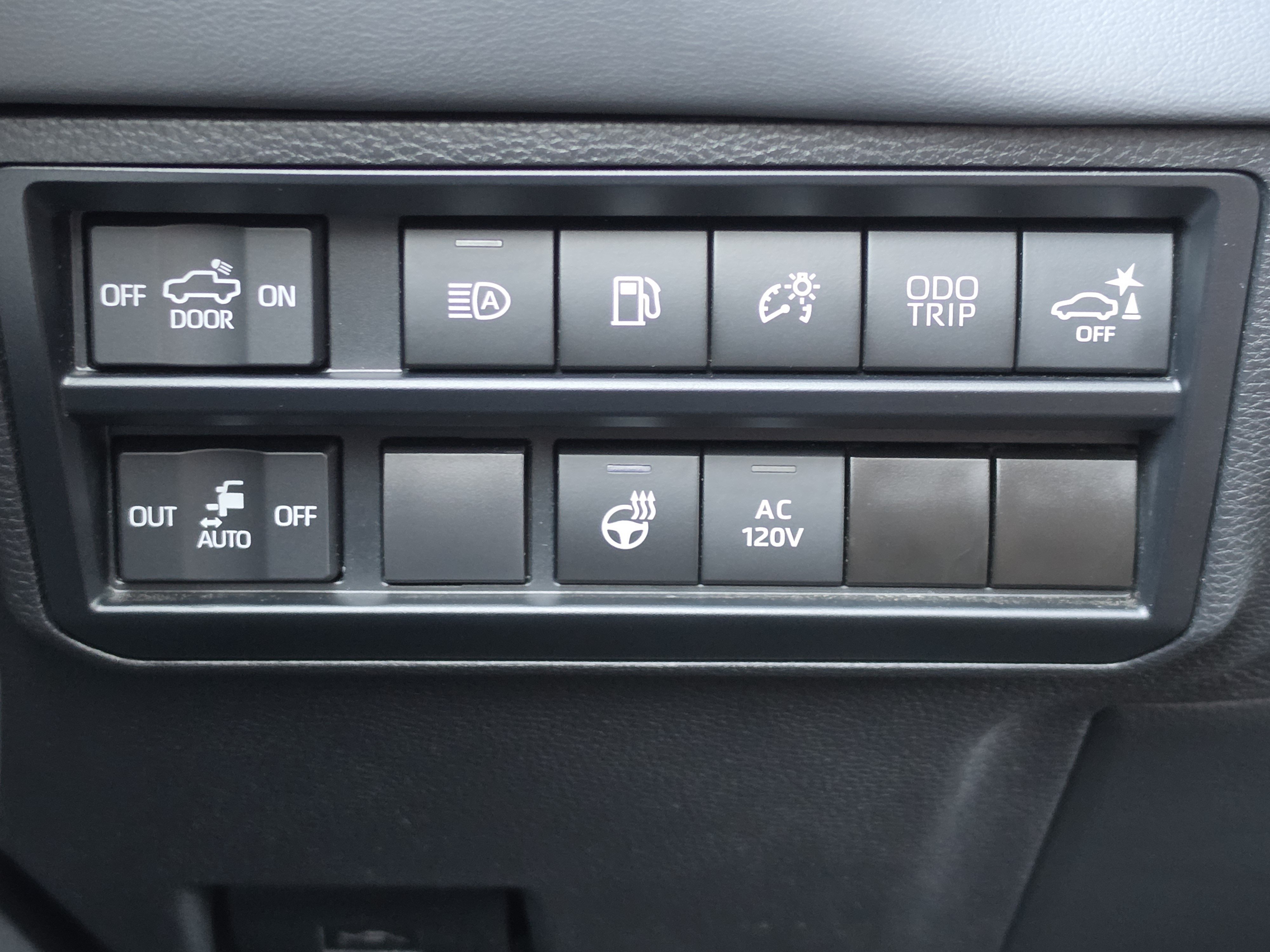 Certified 2024 Toyota Tundra Platinum AWD/4WD image 15