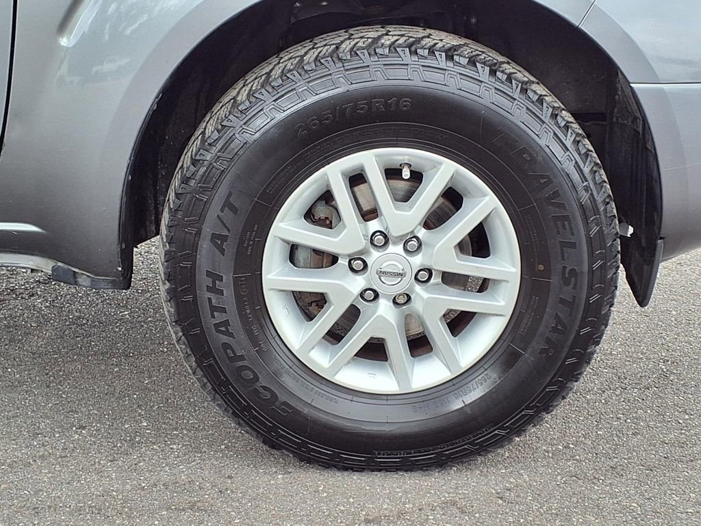 Used 2017 Nissan Frontier SV w/ SV Value Truck Package image 9