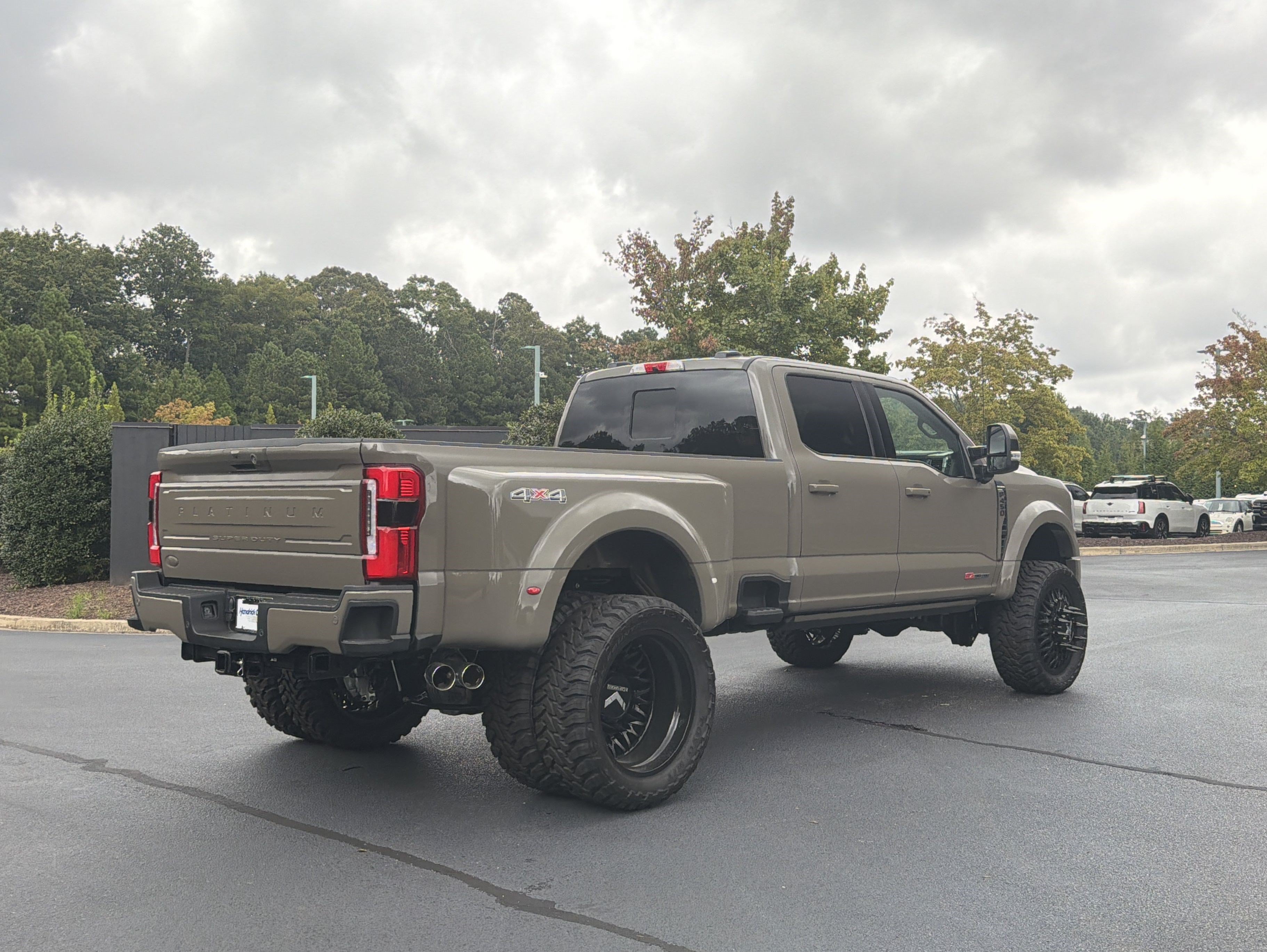 Used 2026 Ford F450 Platinum w/ Platinum Plus Package AWD/4WD image 3