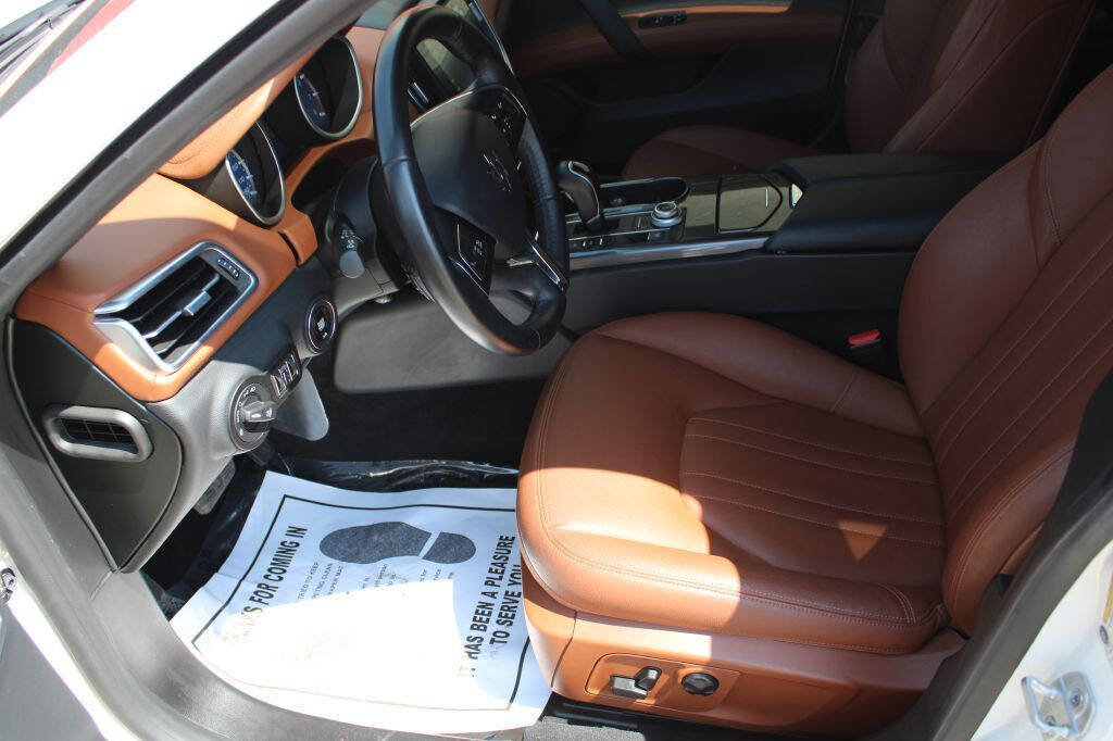Used 2018 Maserati Ghibli image 10