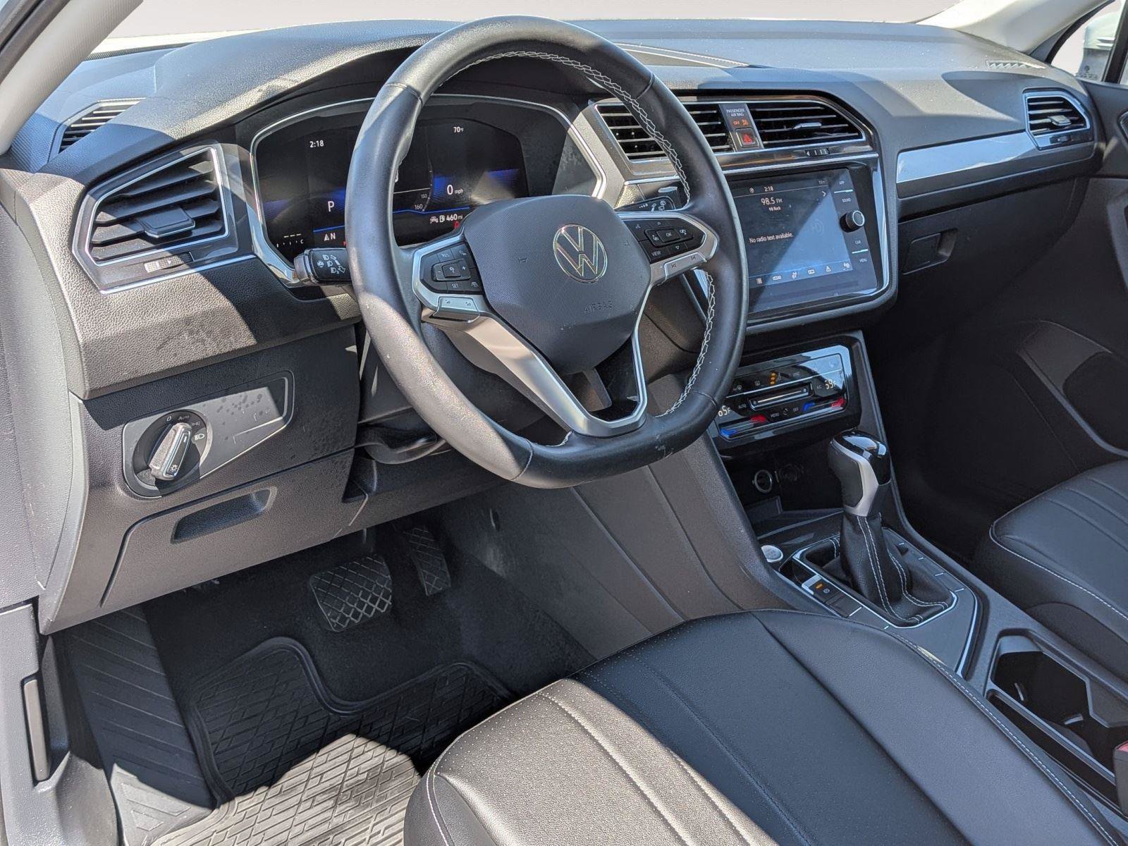 Used 2023 Volkswagen Tiguan SE FWD image 10