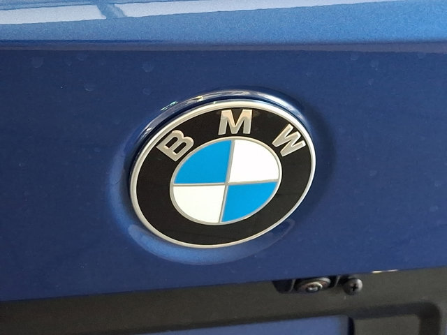 New 2026 BMW 330i xDrive Sedan w/ M Sport Package AWD/4WD image 21