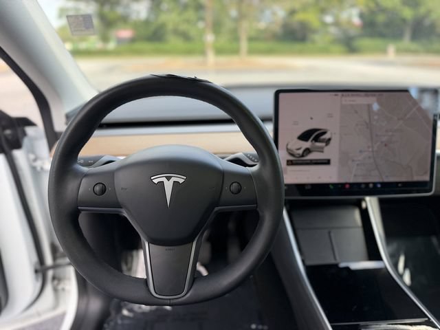 Used 2020 Tesla Model Y Long Range AWD/4WD image 12