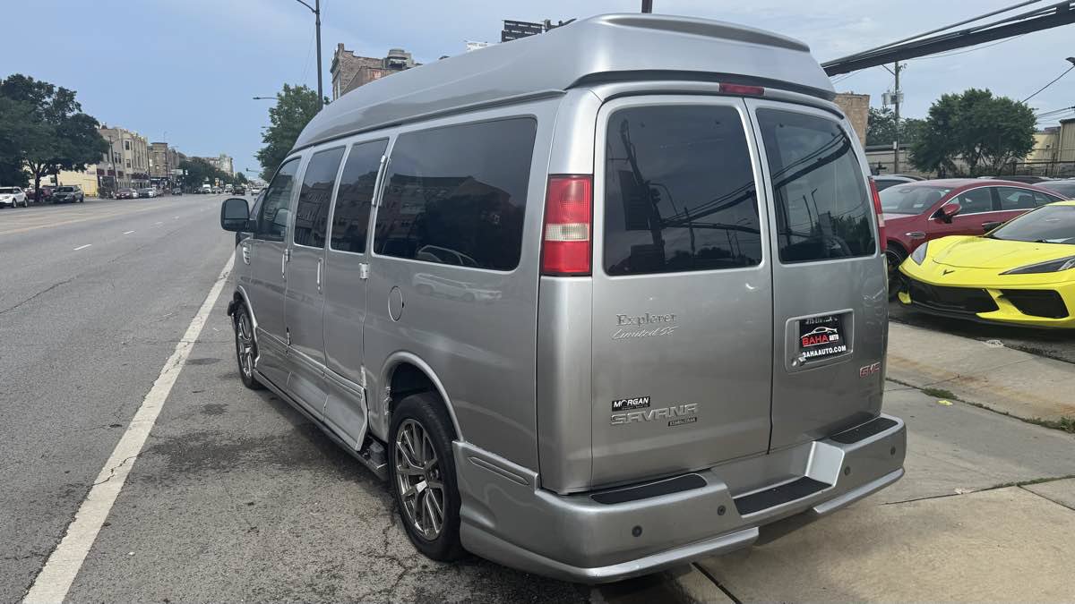 Used 2014 GMC Savana 1500 RWD image 4