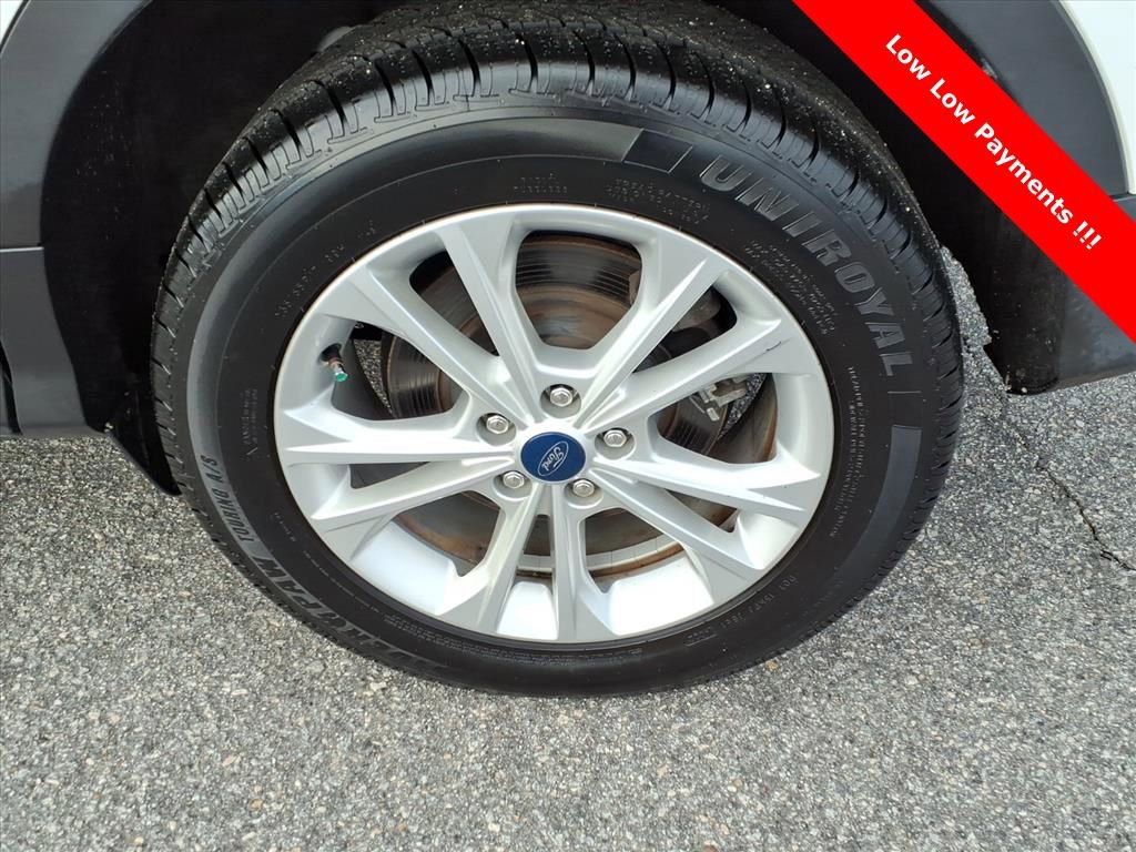 Used 2019 Ford Escape SE image 11