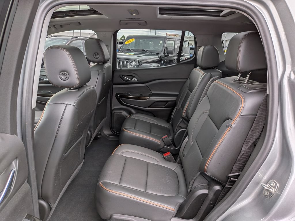Used 2023 GMC Acadia AT4 w/ Preferred Package AWD/4WD image 17