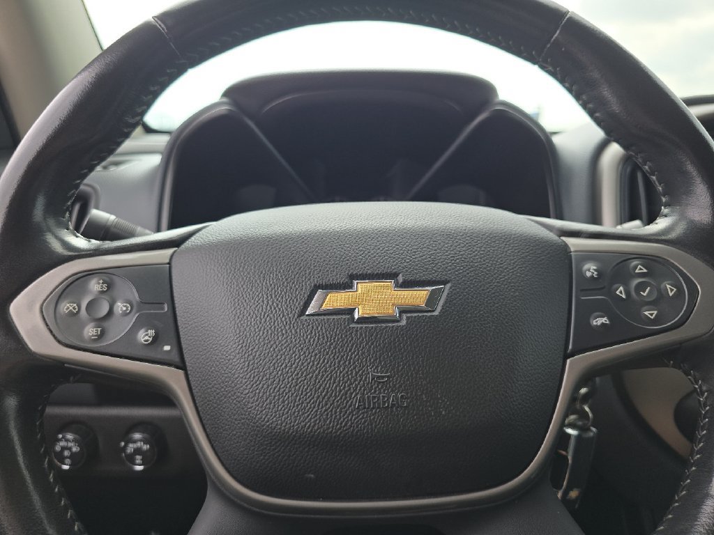 Used 2022 Chevrolet Colorado Z71 AWD/4WD image 32