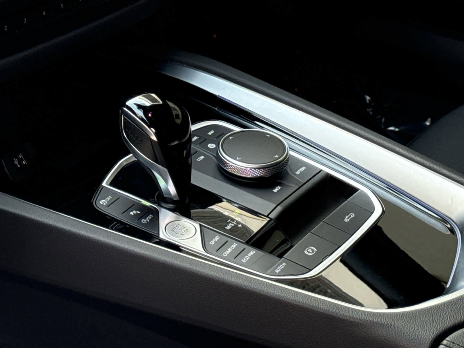 Certified 2024 BMW Z4 M40i w/ Premium Package image 12