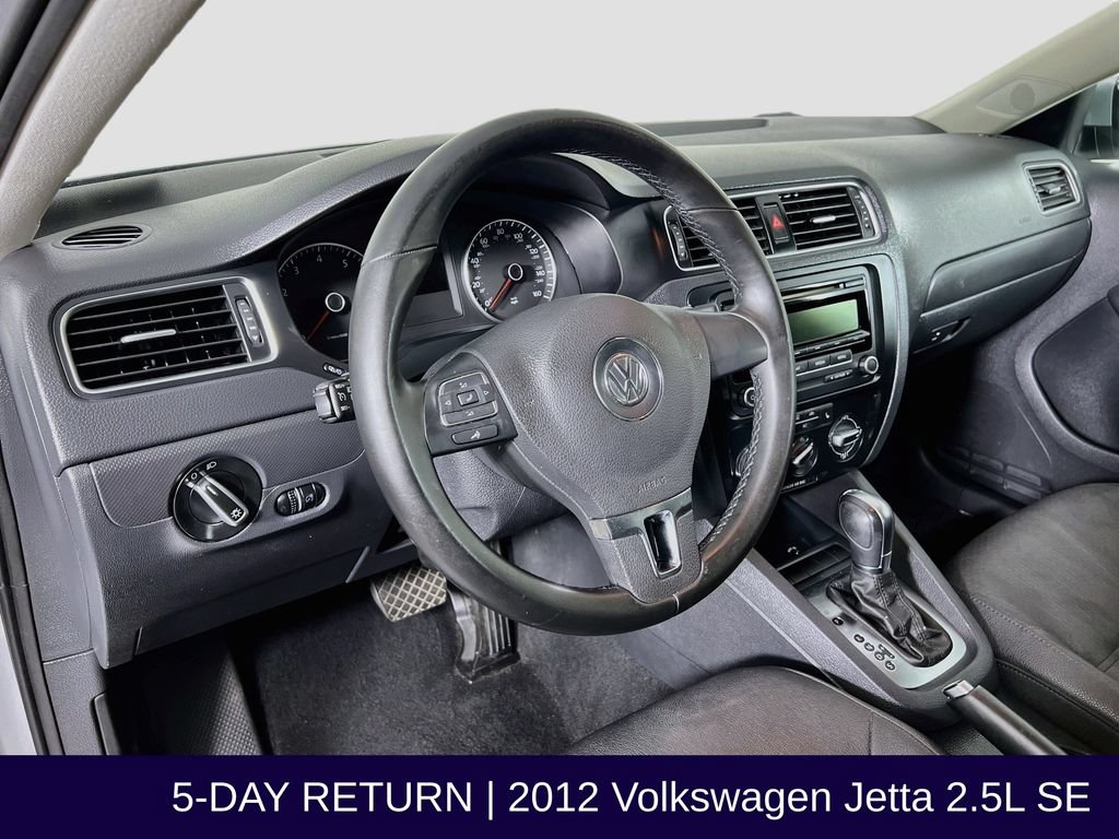 Used 2012 Volkswagen Jetta SE FWD image 11