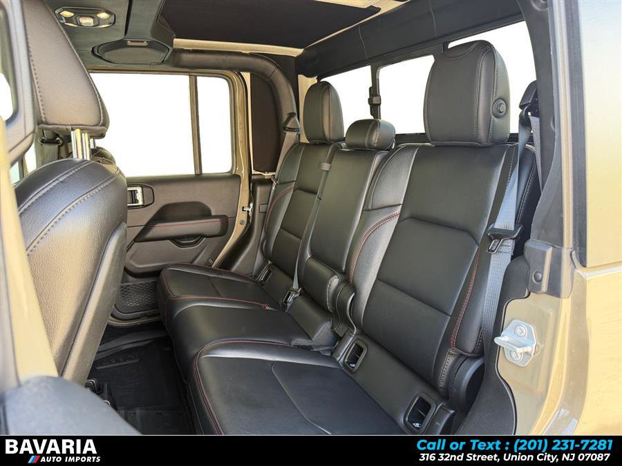 Used 2020 Jeep Gladiator Rubicon AWD/4WD image 16