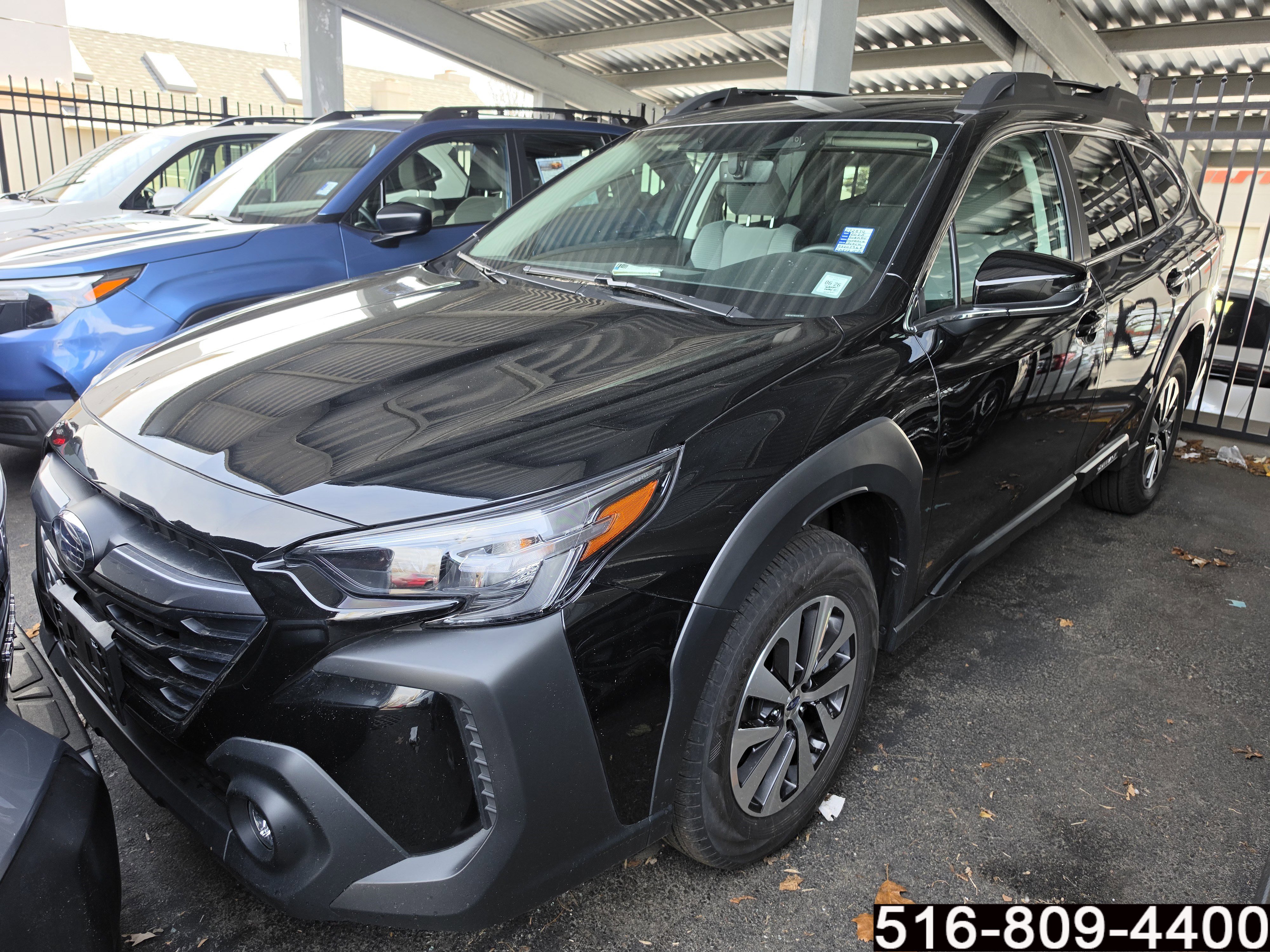 Used 2025 Subaru Outback Premium image 2