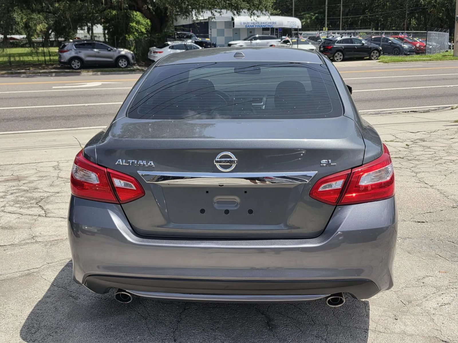 Used 2017 Nissan Altima 2.5 SL w/ Moonroof Package FWD image 5