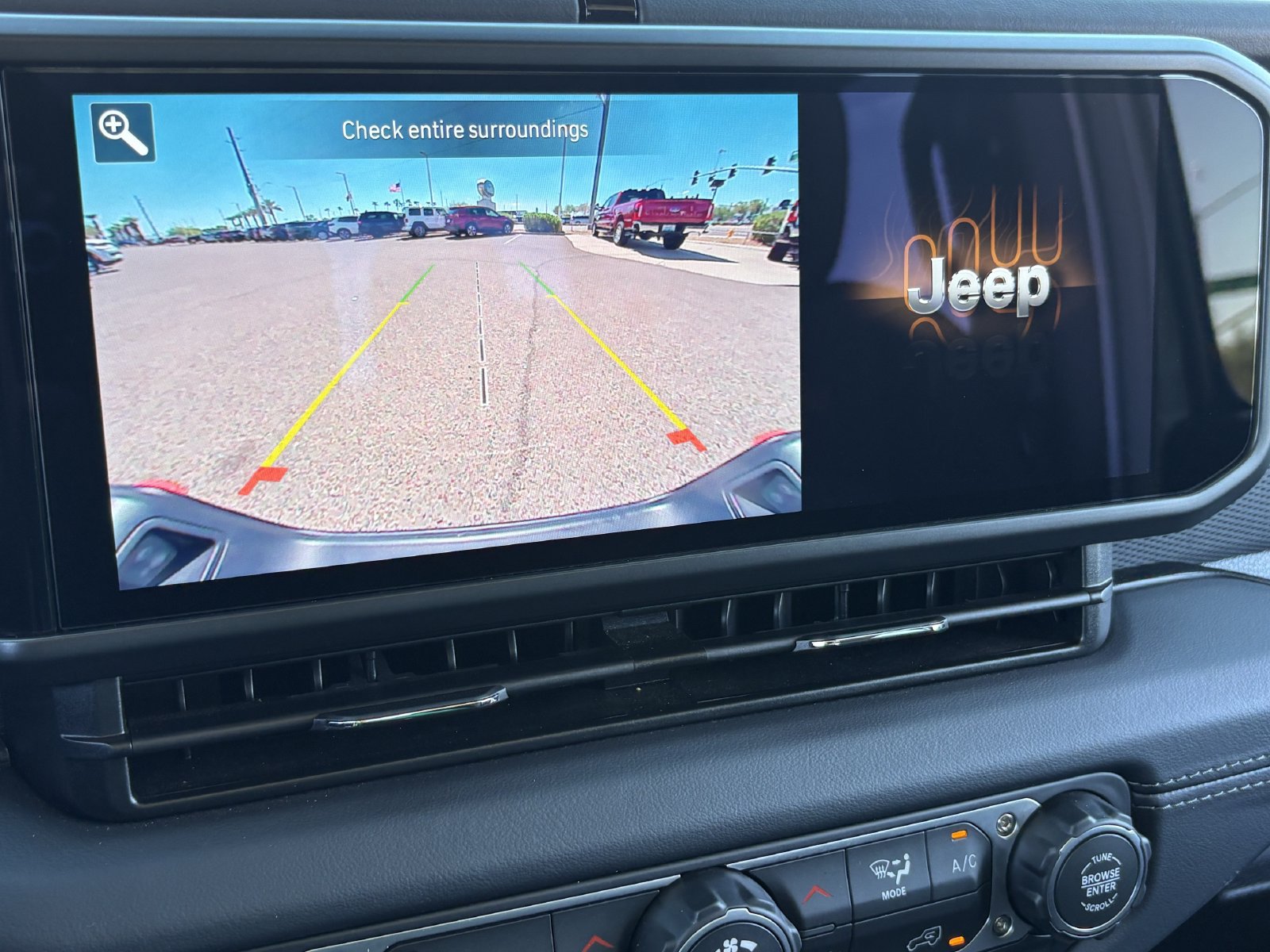 Used 2026 Jeep Gladiator Mojave AWD/4WD image 28
