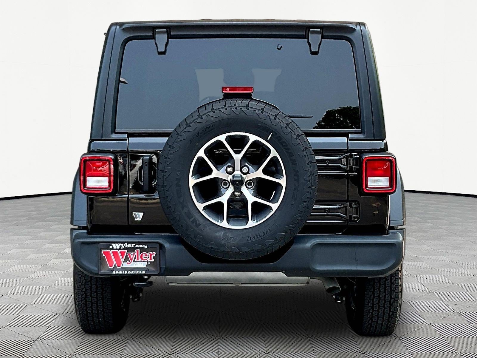 Used 2024 Jeep Wrangler Unlimited Sport AWD/4WD image 5