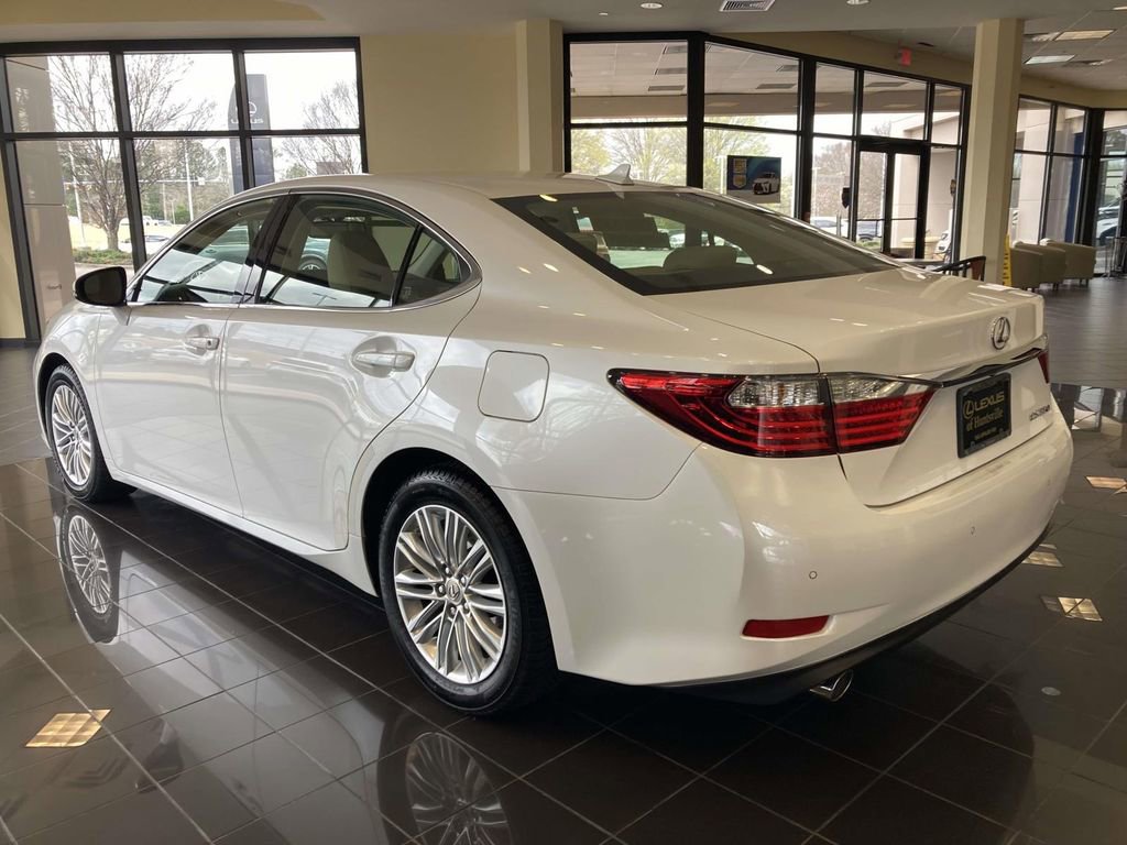 Used 2014 Lexus ES 350 350 w/ Luxury Package image 4