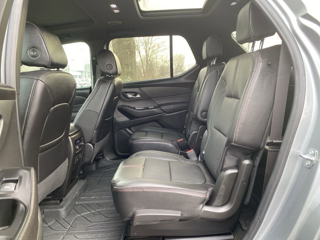 Used 2023 Chevrolet Traverse RS w/ LPO, Floor Liner Package image 12