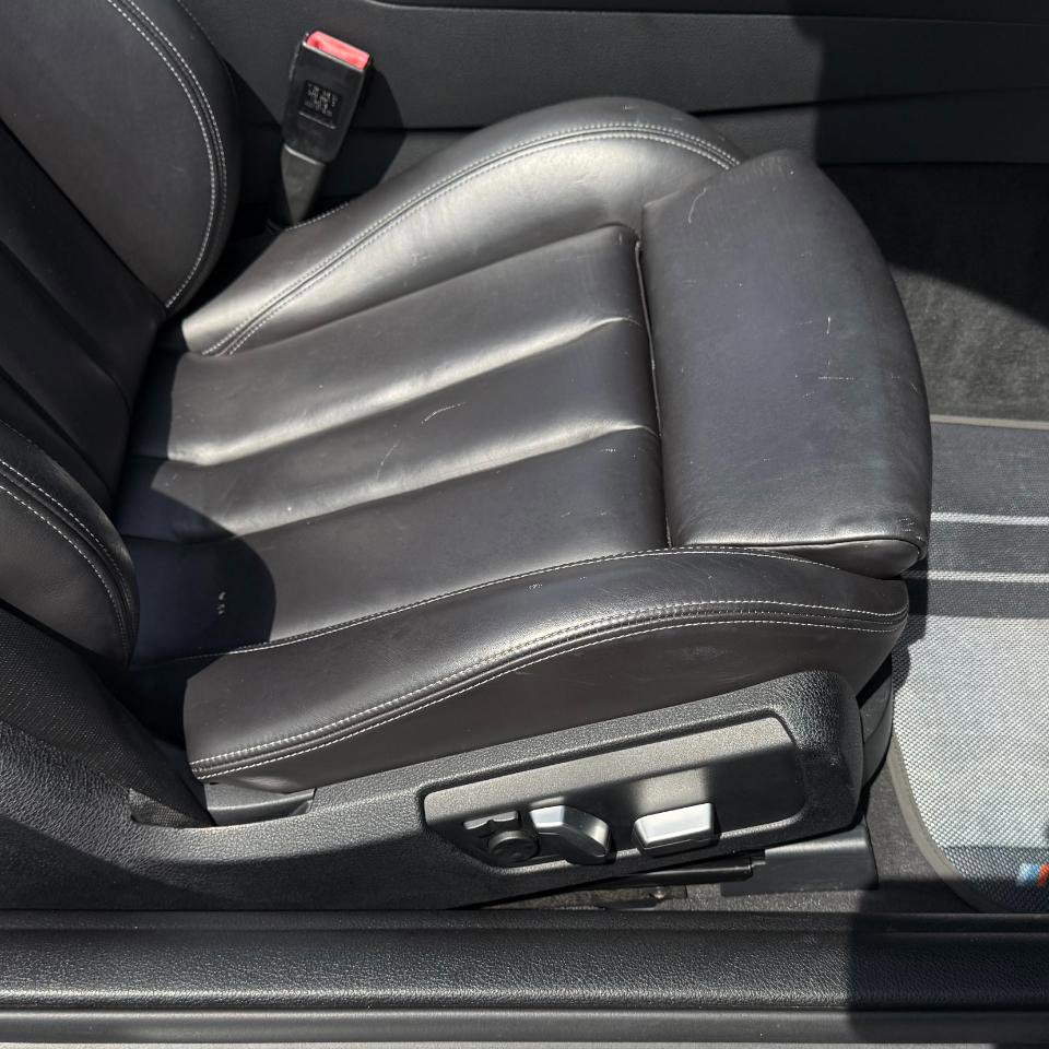 Used 2017 BMW M4 Convertible RWD image 21