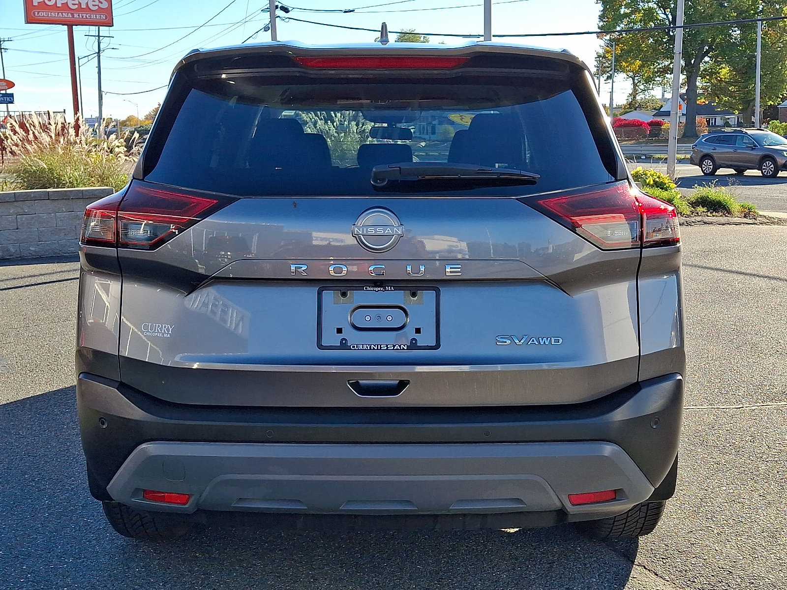 Used 2023 Nissan Rogue SV AWD/4WD image 6