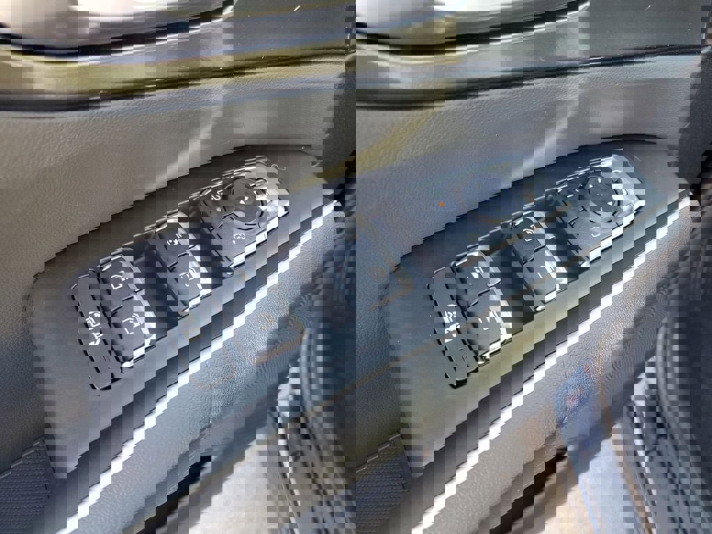 New 2026 Kia Sorento LX image 9