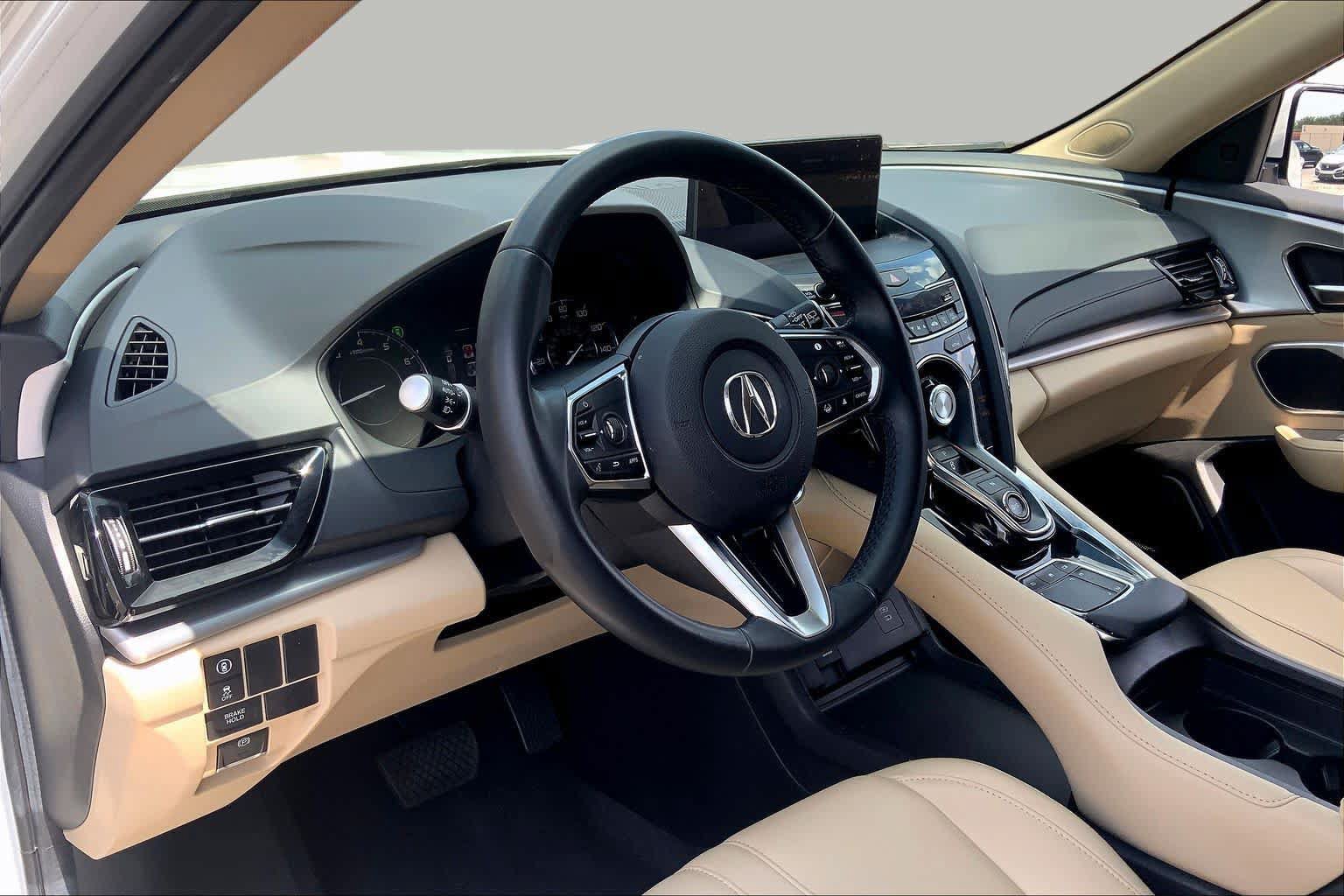 Used 2024 Acura RDX SH-AWD image 17