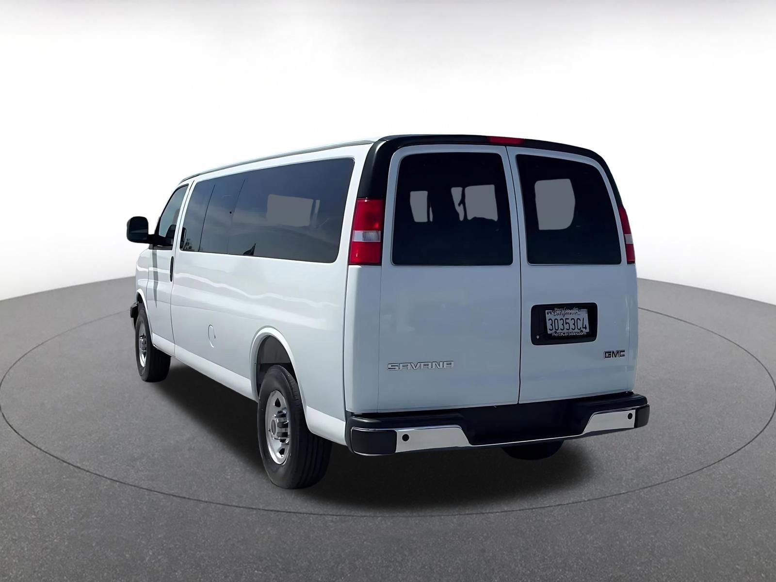 Used 2025 GMC Savana 3500 LT w/ LT Preferred Equipment Group RWD image 11