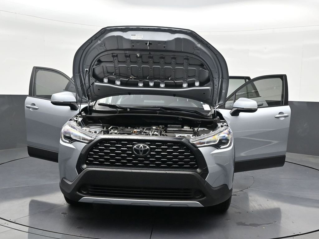 Used 2023 Toyota Corolla Cross LE FWD image 36