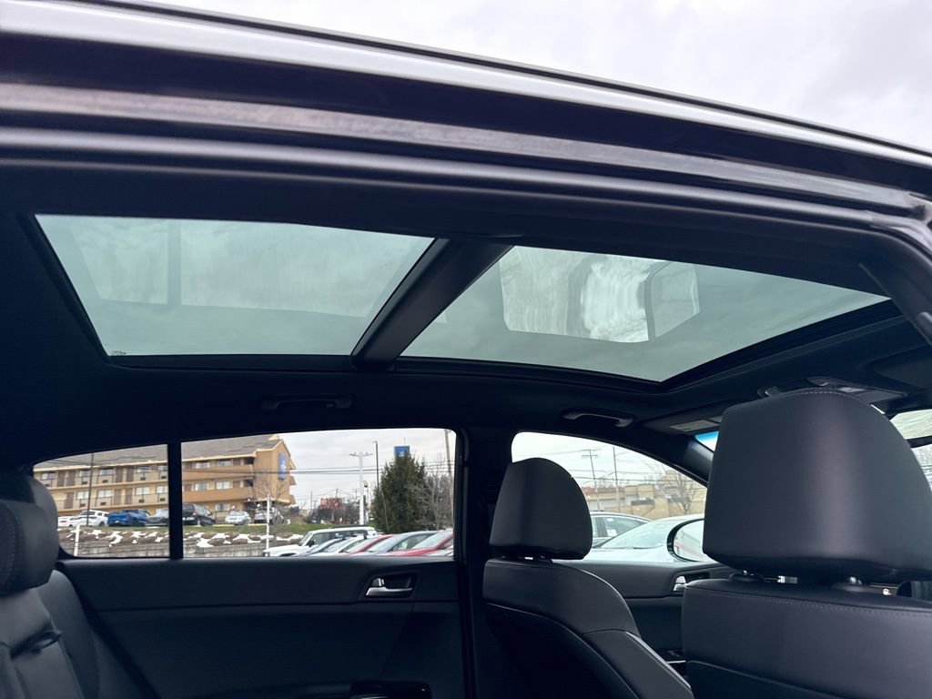 Used 2022 Kia Sportage SX image 7