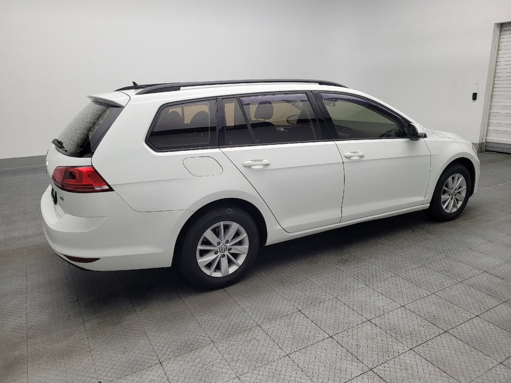 Used 2016 Volkswagen Golf S image 10