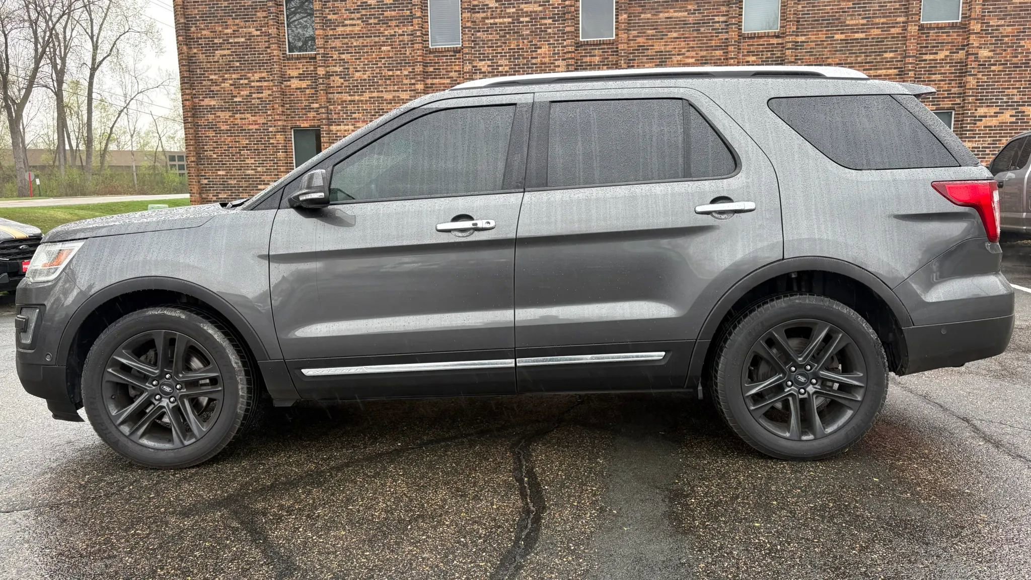Used 2016 Ford Explorer Limited w/ Equipment Group 301A AWD/4WD image 5