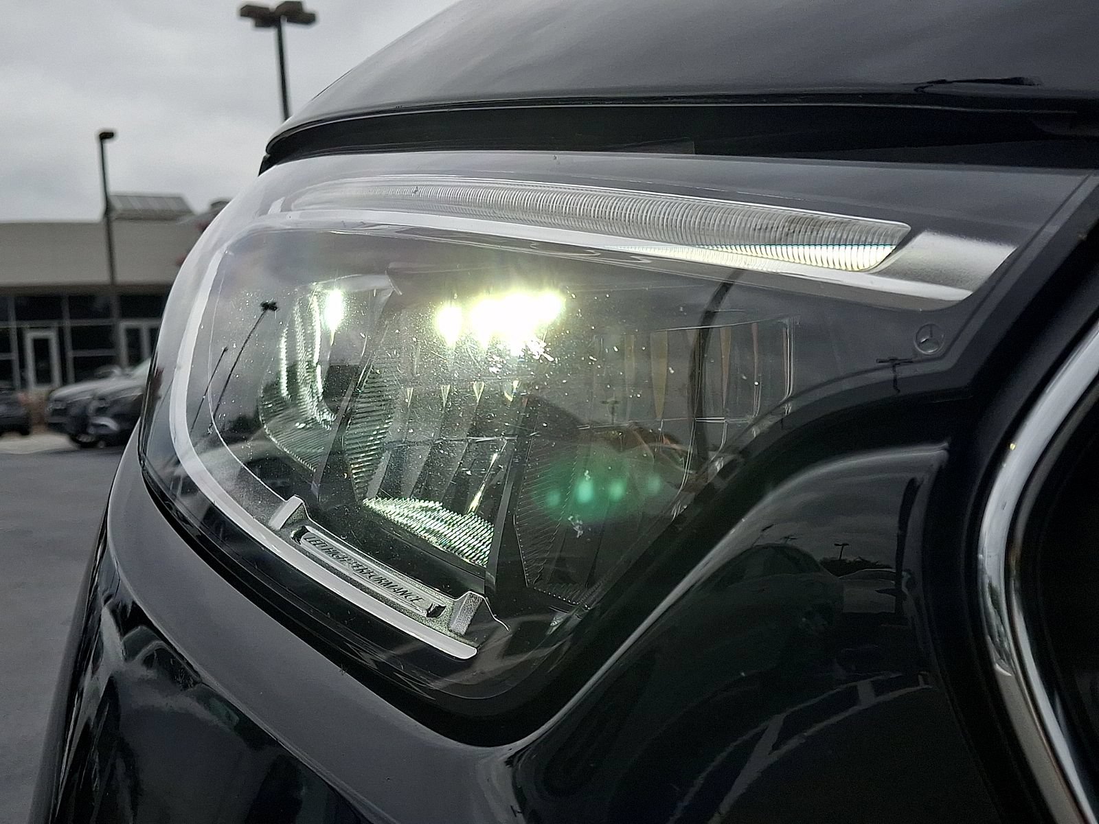 Used 2024 Mercedes-Benz GLC 300 4MATIC image 9