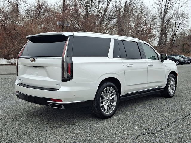 Used 2024 Cadillac Escalade ESV Premium Luxury w/ Performance Package AWD/4WD image 6