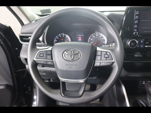 Used 2022 Toyota Highlander L image 22