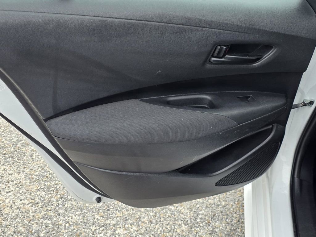 Used 2023 Toyota Corolla LE w/ LE Convenience Package FWD image 28