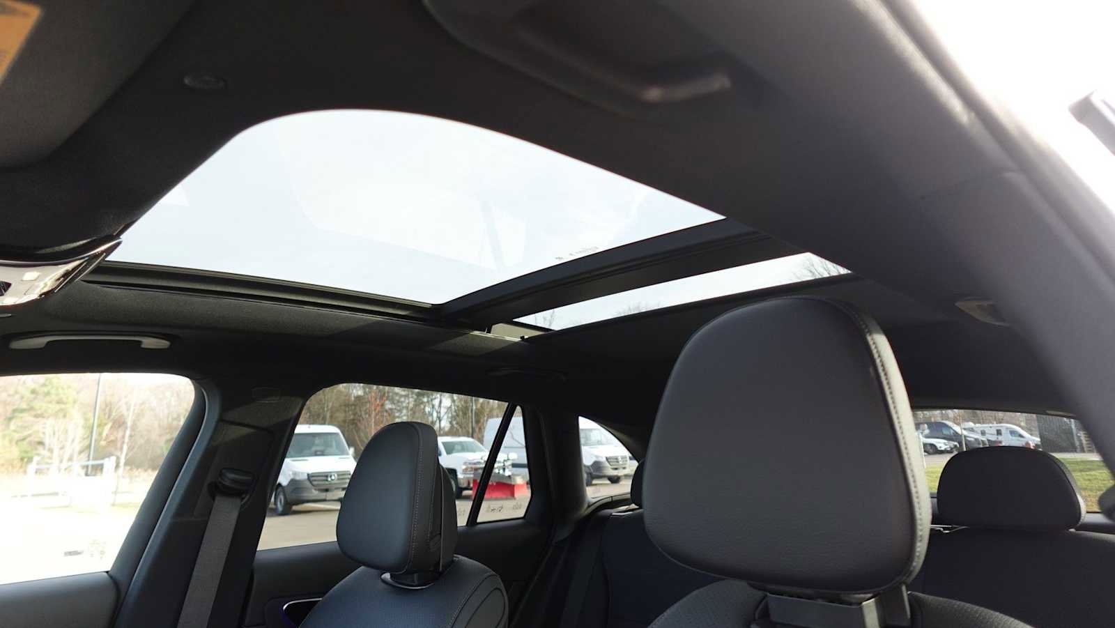 New 2026 Mercedes-Benz GLC 300 4MATIC image 40