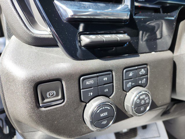 Used 2024 Chevrolet Silverado 3500 LTZ w/ LTZ Premium Package image 40