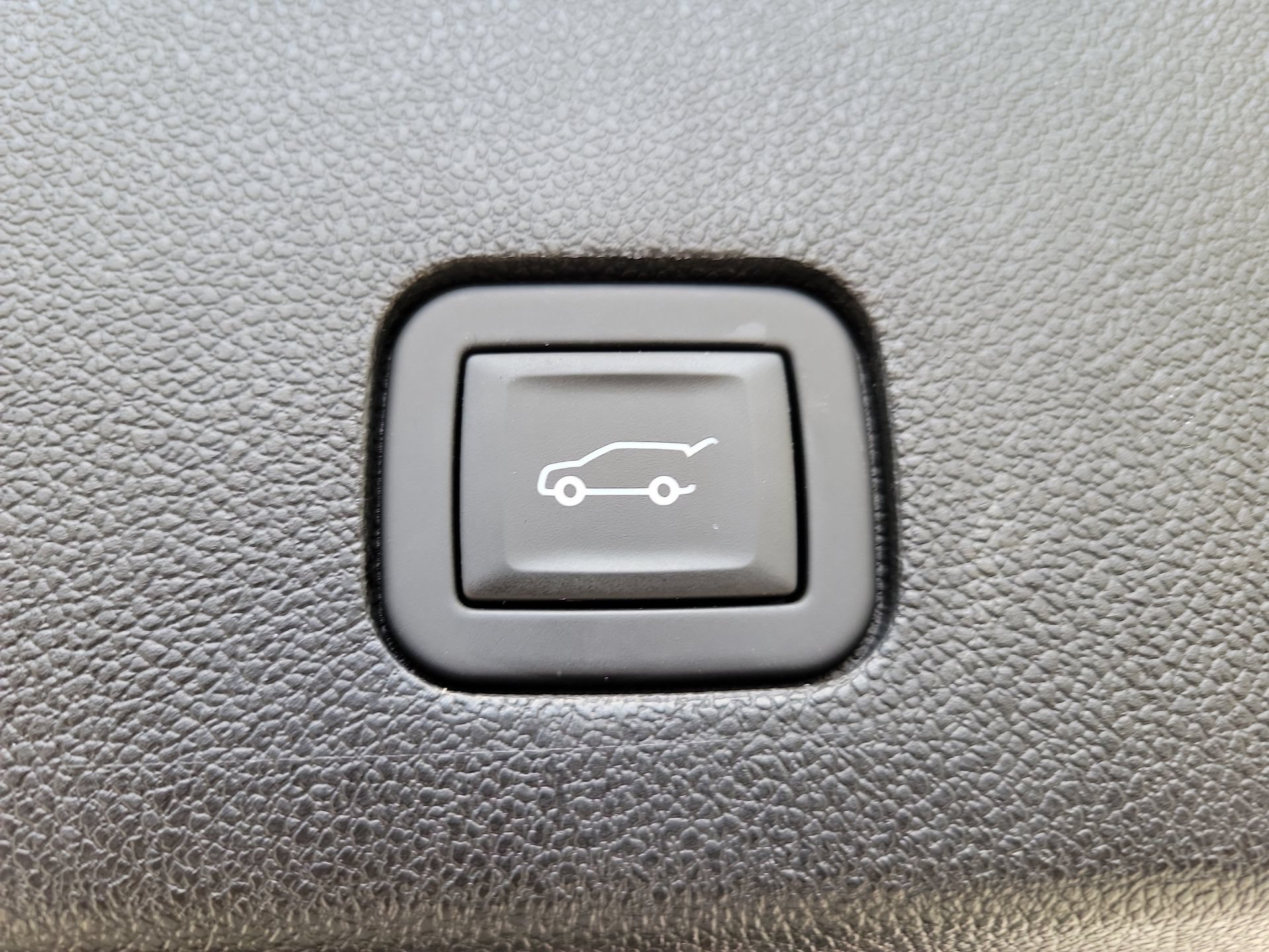 Used 2024 Cadillac XT6 Premium Luxury FWD image 15