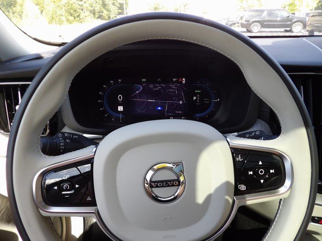 Certified 2023 Volvo XC60 T8 Ultimate w/ Climate Package image 15