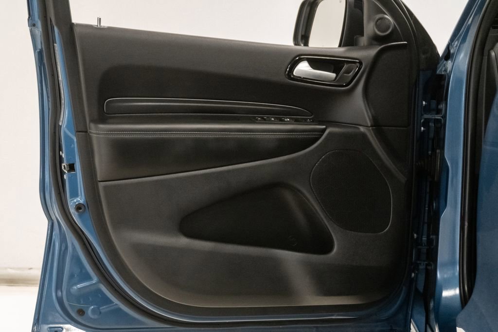 Certified 2024 Dodge Durango SXT w/ SXT Blacktop Group image 8