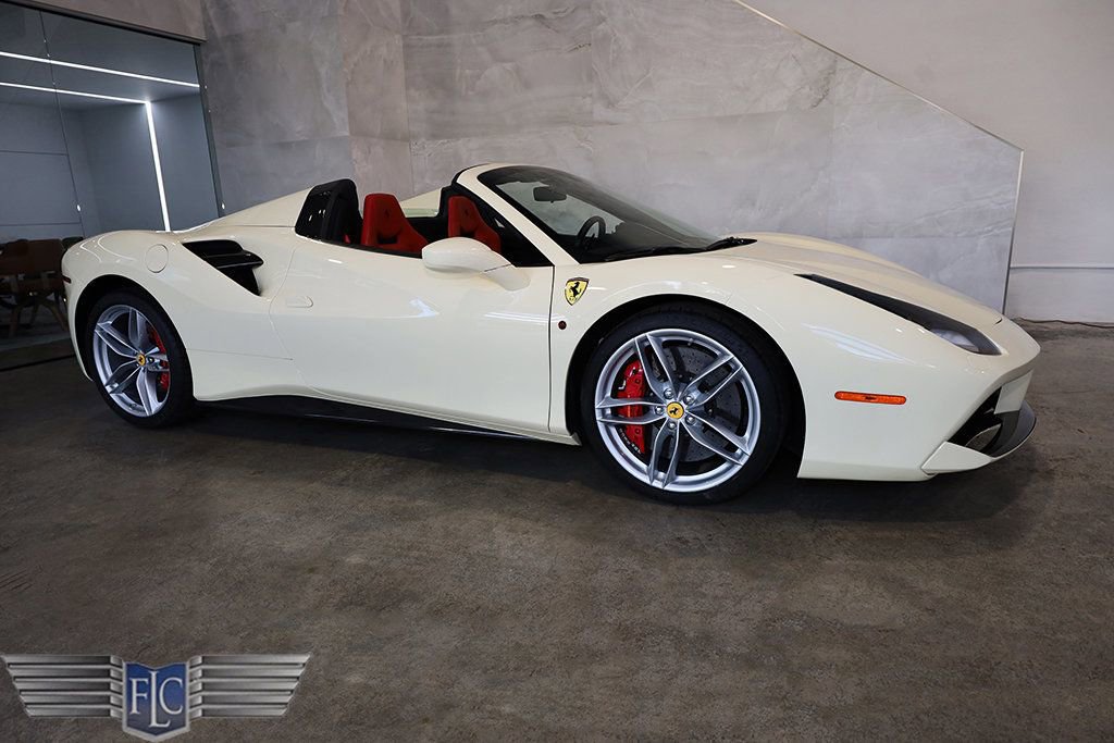 Used 2018 Ferrari 488 Spider RWD video 1