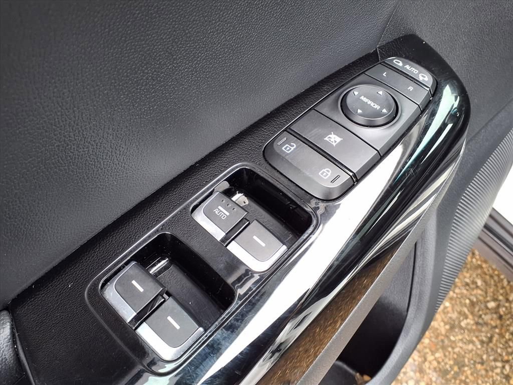 Used 2022 Kia Sportage Nightfall Edition w/ Nighfall AWD Premium Package image 15