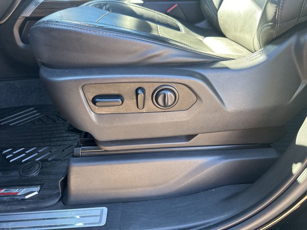 Used 2020 Chevrolet Silverado 1500 LT Trail Boss w/ Midnight Edition image 14