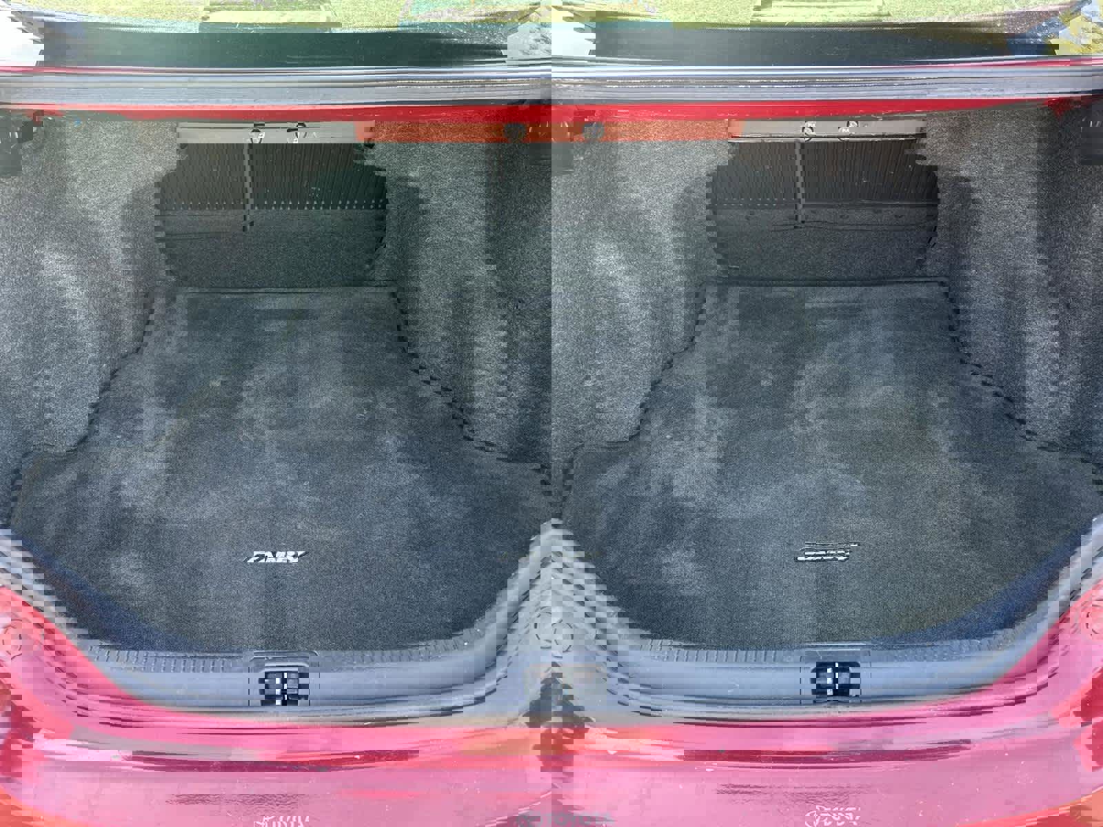 Used 2015 Toyota Camry SE image 19