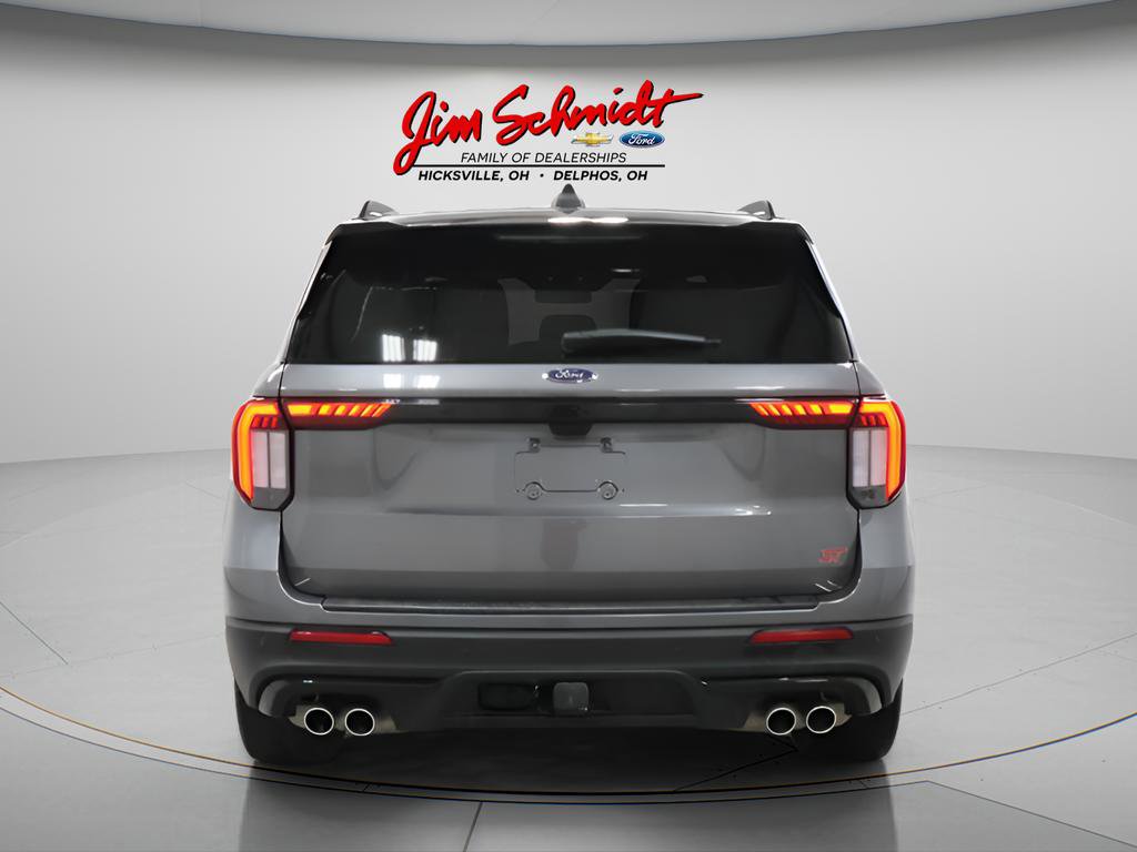 Used 2025 Ford Explorer ST AWD/4WD image 5