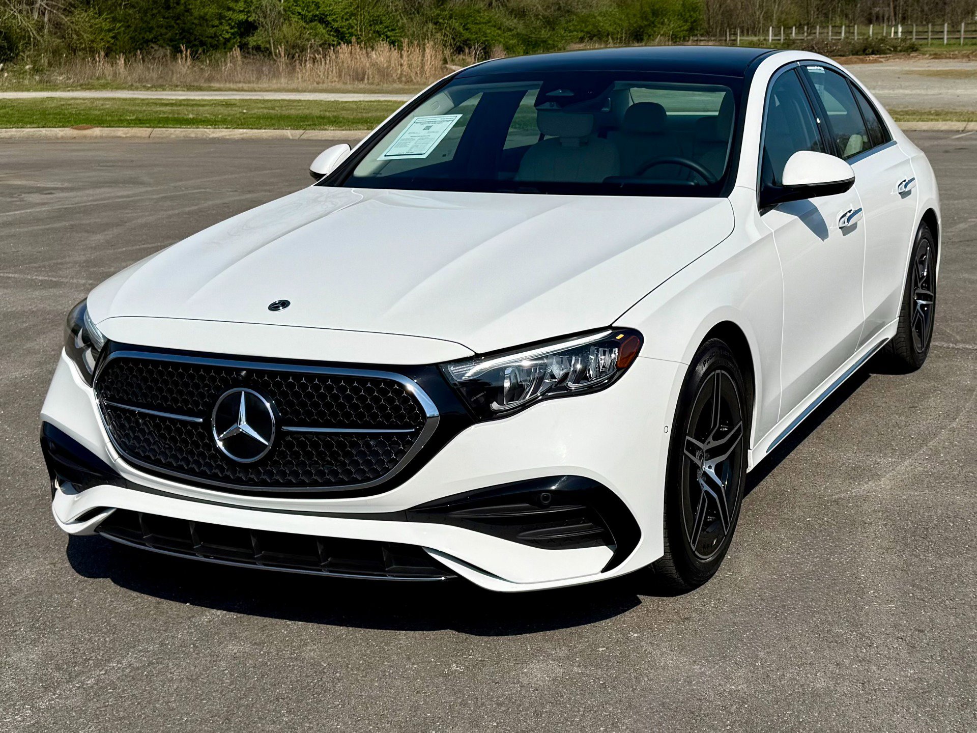 Used 2025 Mercedes-Benz E 350 Sedan image 2