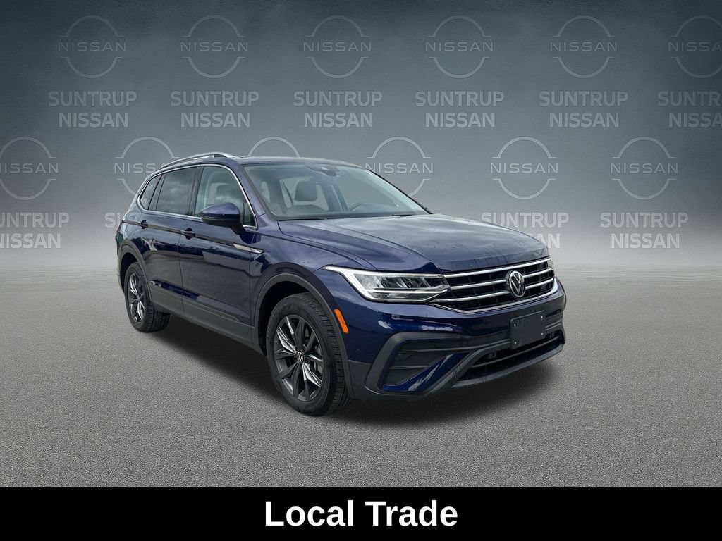 Used 2022 Volkswagen Tiguan SE w/ Panoramic Sunroof Package FWD image 9