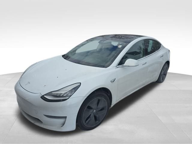 Used 2020 Tesla Model 3 Standard Range Plus image 8